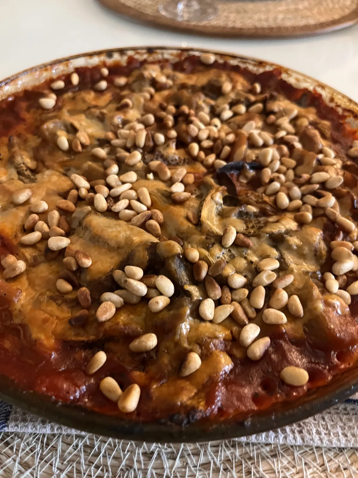 Aubergines grillées sauce tomate et tahini, recette minceur de Laurence