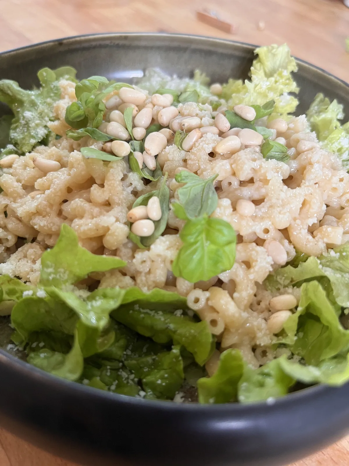 Coquillettes au pesto à ma façon, recette minceur de Laurence