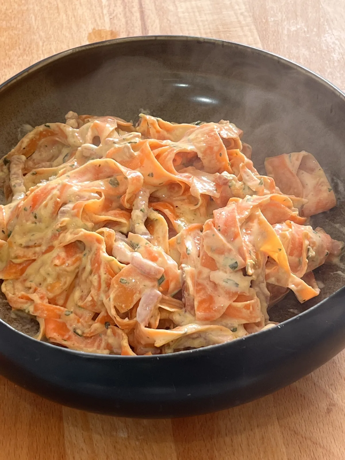Tagliatelles de carottes façon carbonara, recette minceur de Laurence